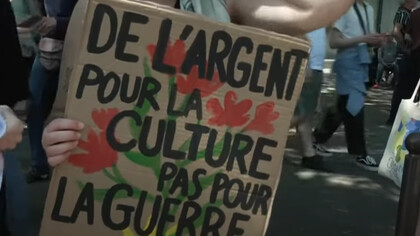 Dinero para la cultura no para la guerra. 1º de mayo, Paris, 2025, Francia