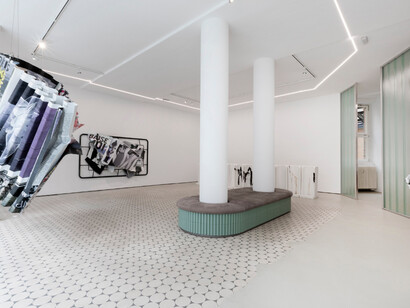 Olaf Metzel. Courtesy of Wentrup Gallery