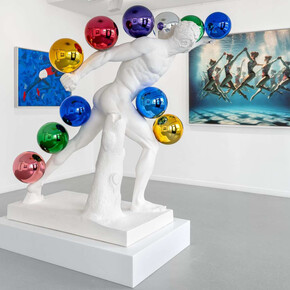 Hank Willis Thomas, Jeff Koons, Laurie Simmons, Sports and beyond, exhibition view. Courtesy of Almine Rech 