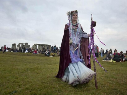 Celebración del solsticio de verano en Stonehenge, Inglaterra