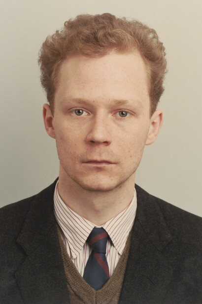 Thomas Ruff, Untitled Portrait, 1981-1986, Courtesy The Walther Collection and David Zwirner Gallery
