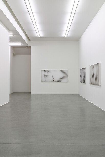 Jeff Zilm. Some Screen Mods, Simon Lee Gallery, London Installation View. Courtesy of the artist and Simon Lee Gallery, London / Hong Kong