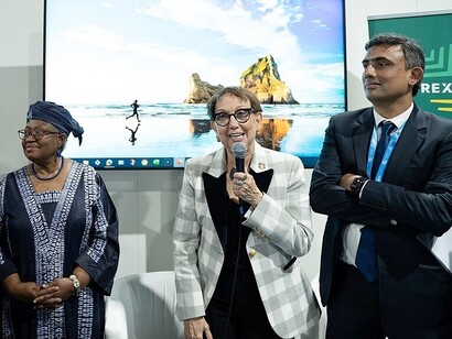 Ngozi Okonjo-Iweala e Rebeca Grynspan, 2024 United Nations Climate Change Conference, Baku, Azerbaijan. Photo: UN Trade and Development