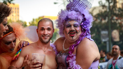 Participantes en una Marcha del Orgullo Gay