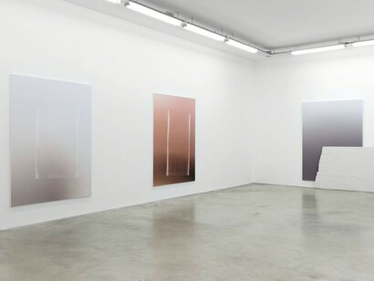 Pieter Vermeersch, Exhibition view. Courtesy of Galerie Perrotin