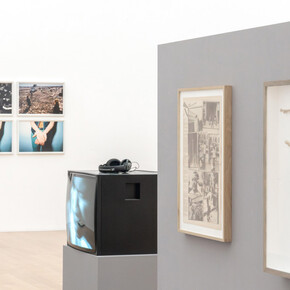 On the street, exhibition view. Courtesy of Kunstmuseum Liechtenstein