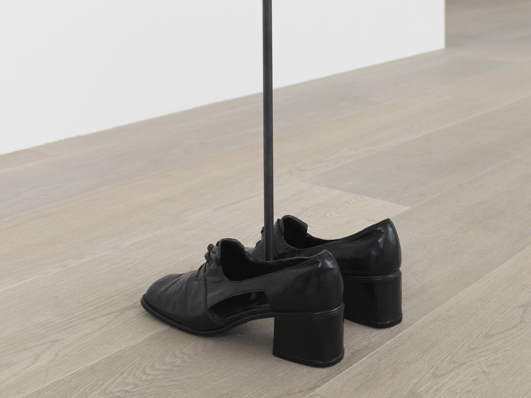 Tatiana Trouvé, Untitled, 2009, Patinated bronze, metal, Ed. 1/8, © 2014 Tatiana Trouvé. Photo Annik Wetter. Courtesy Gagosian Gallery