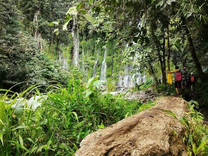 Getting to the waterfalls