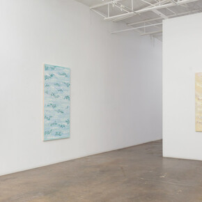 Charlotte Smith, 2025, exhibition view. Courtesy of Cris Worley Fine Arts