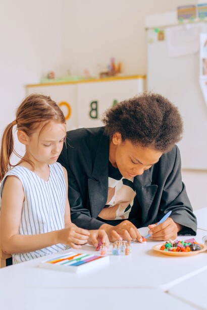Ser educador é lucrar ao ver o crescimento e desenvolvimento dos outros