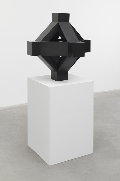 Tony Smith, Cross, 1960-62, Cast bronze, black patina, 32 x 32 x 32 in. / 81 x 81 x 81 cm, © Tony Smith, Courtesy Timothy Taylor Gallery, London and Matthew Marks Gallery, New York