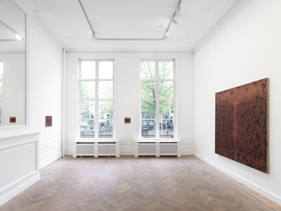 Anders Davidsen, Sowing in half-light, exhibition view. Courtesy of the Artist and GRIMM Gallery. Photo by Jonathan de Waart