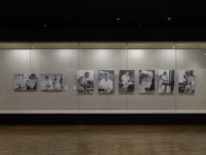 Chua Soo Bin and Wu Guanzhong, Light within ink. Portraits of Wu Guanzhong through Chua Soo Bin’s Lens and works by Wu Guanzhong, exhibition view. Courtesy of Long Museum