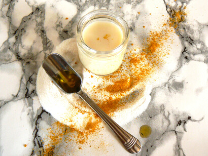 Latte di soia, farina di riso, curcuma e olio
