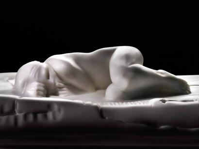 Giuliano Vangi, Woman in Battle, 2014, white marble, h12 x 44 x 55