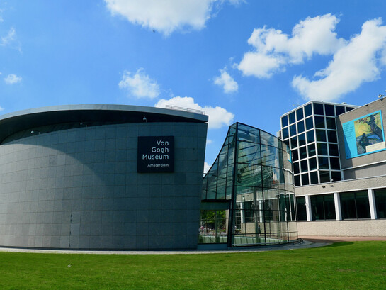 Museo Van Gogh en la Plaza de los Museos, Ámsterdam, Países Bajos