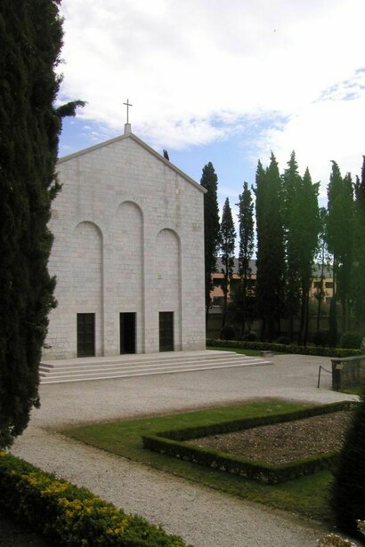 6. Mausoleo dei 40 Martiri, Gubbio (Pg), veduta fotografica.