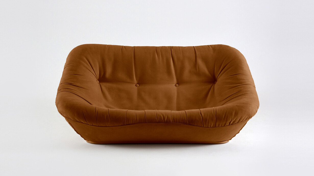 Pierre Paulin, Sofa, model F500, c. 1970. Courtesy of Demisch Danant Gallery