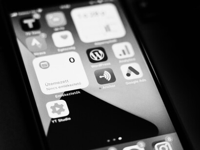 Un teléfono celular. Los nuevos lentes de Apple transforman la manera en que se utilizan las aplicaciones