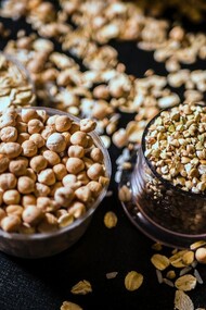 Comer frutas, vegetais e grãos integrais é importante para uma boa saúde