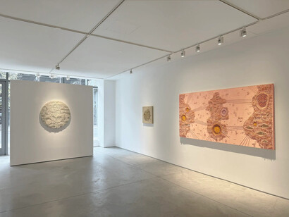 Darlene Charneco, Conversations with the future new weaves and touchmaps, exhibition view. Courtesy of Praxis Gallery