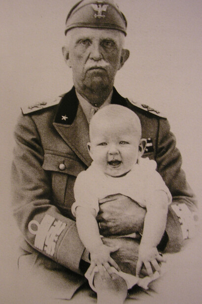 Vittorio Emanuele III con il nipote