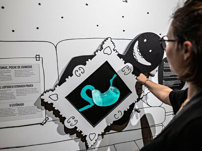 Microbiote. Courtesy of Cité des Sciences et de l'Industrie