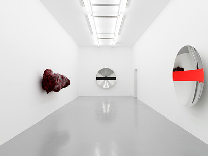 Anish Kapoor, Exhibition view. Courtesy of Galleria Massimo Minini