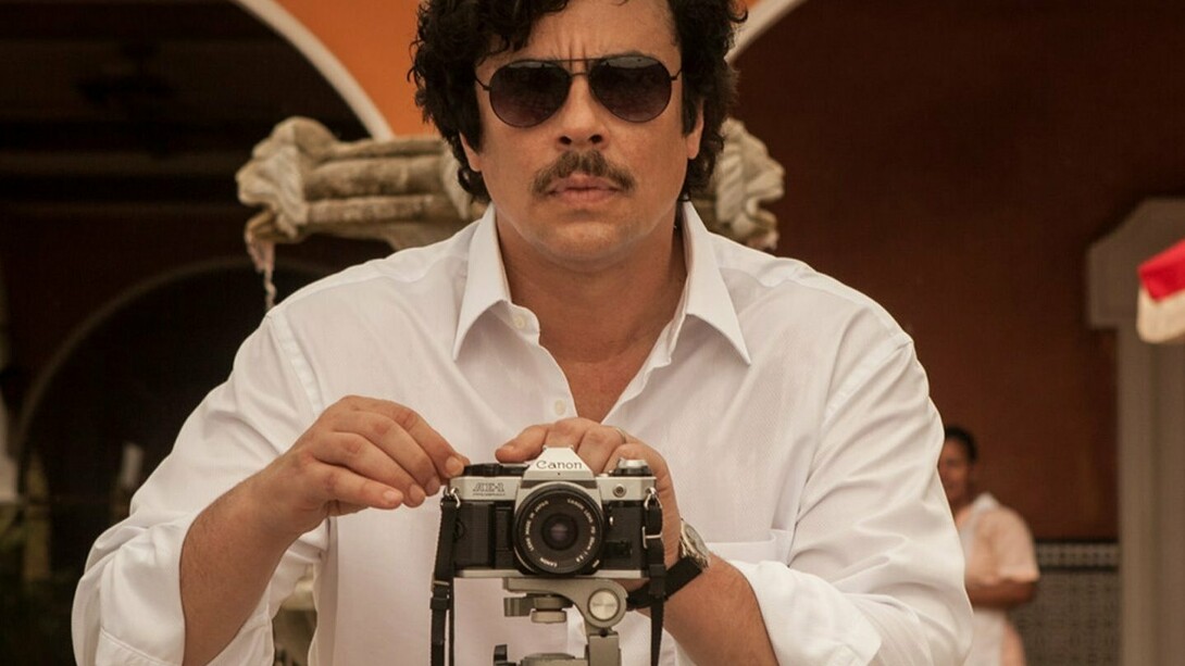 Benicio del Toro encarnando al narcotraficante colombiano Pablo Escobar