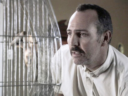 Zane Meas in una scena del film