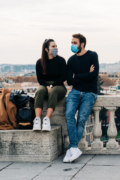 Amore e Covid: primi appuntamenti senza baci