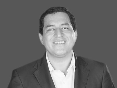 Andrés Arauz, en la primera vuelta de las elecciones en Ecuador celebrada el 7 de febrero de 2021 fue el candidato más votado con el 32,72 % de los votos