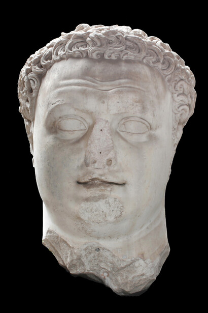 Napoli, Museo Archeologico Nazionale di Napoli inv. 110892, marmo: su concessione del Ministero della Cultura – Museo Archeologico Nazionale di Napoli