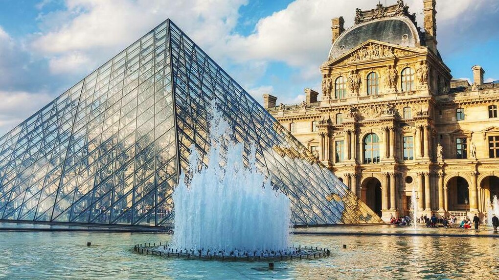 El Museo del Louvre