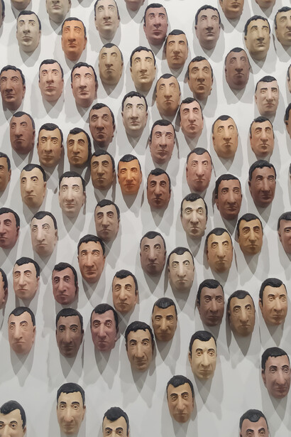 Maurizio Cattelan, lightbulbs in the shape of Cattelan’s head, Wish You Were Here, exhibition at Sea World Culture and Arts Center in Shenzhen, China, ph. Daniel Gauss