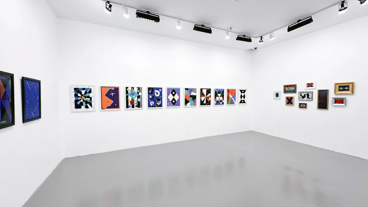 Frank Schwaiger, Alchemy – A brush with the universal, exhibition view. Courtesy of Bruno David Gallery