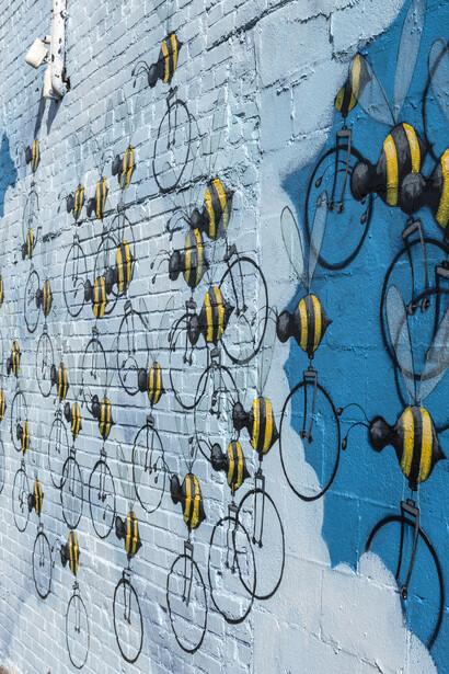 Matt Lively, 27 Beecycles. NEON District Mural. Commissioned by Virginia MOCA. Photograph by Glen McClure. October 2015
