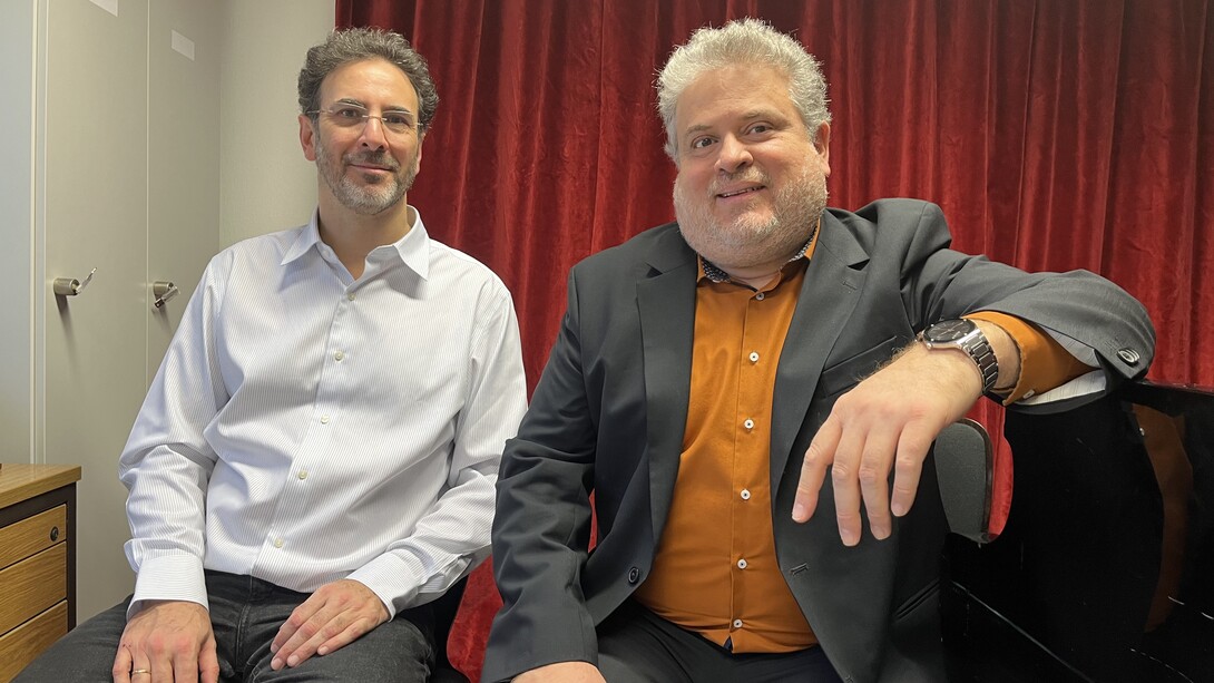 Rubén Dubrovsky y Manuel Marín Ocontrillo al momento de la entrevista