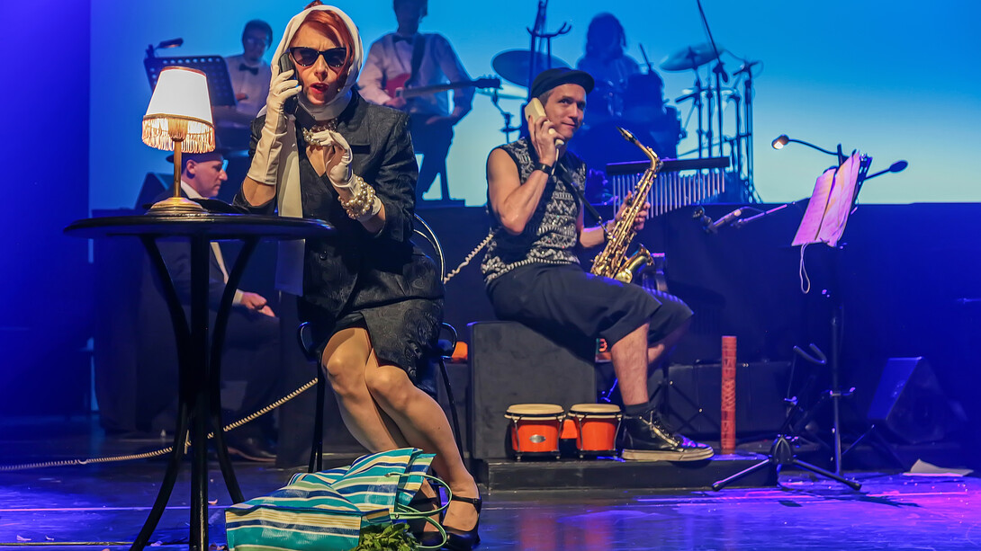 Mina...che cosa sei?!? Performance view. Courtesy of Teatro El Nacional Sancor Seguros. Photo by Alejandro Palacios