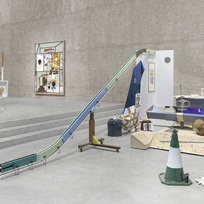 Helen Marten. Courtesy of the artist and KÖNIG GALERIE. Photo by Roman März