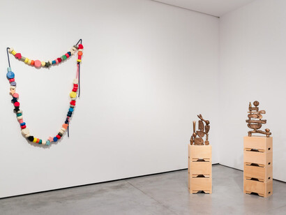 Ester Partegàs, Arquitectura menor, vista de exhibición. Cortesía de Es Baluard Museu d'Art Contemporani de Palma