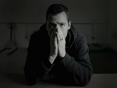 Chiunque sia nato dopo il 1989 con un sogno si rende conto abbastanza rapidamente di essere carne da macello