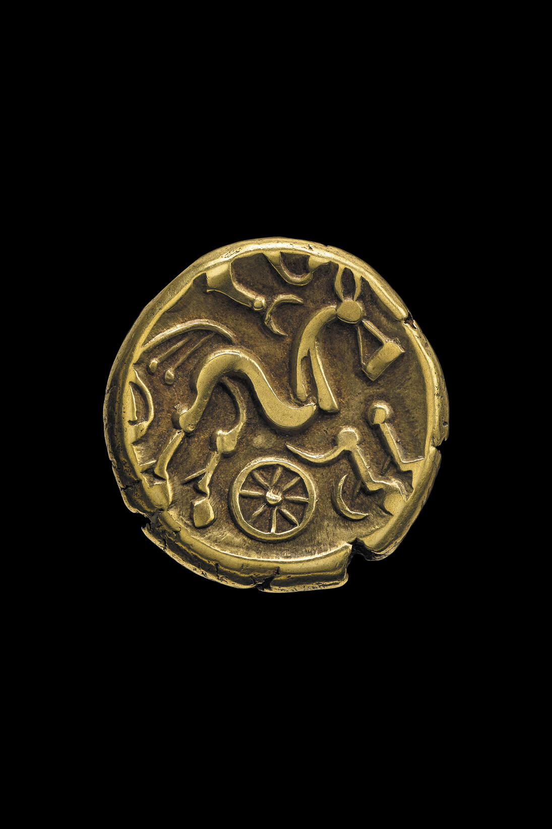 Iron Age Coin, Gold, Ruscombe, Berkshire, England, 50–20 BC © The Trustees of the British Museum
