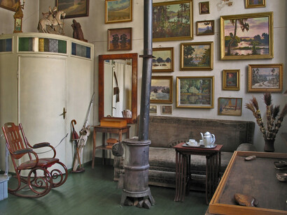 Memorial exposition of the A. Žmuidzinavičius house, exhibition view. Courtesy of M. K. Čiurlionis National Museum of Art