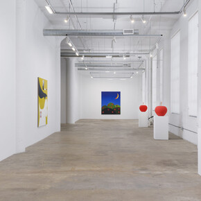 Math Bass, Monday’s child, exhibition view. Courtesy of Vielmetter Gallery