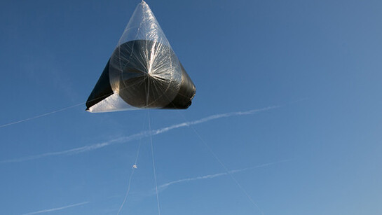 Tomás Saraceno. Becoming Aerosolar
