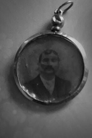 The only picture of William Bessant
