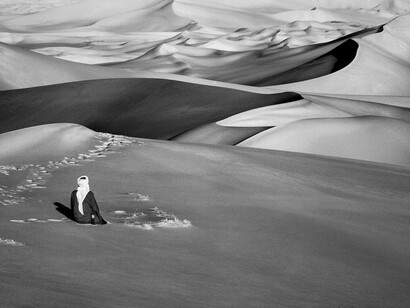 Sahara, South of Djanet, Algeria (Man Praying), 2009 © Sebastião Salgado / Amazonas Images