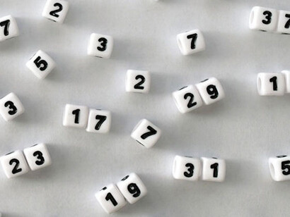 The scale-space wave function preserves information about the distribution of the prime numbers