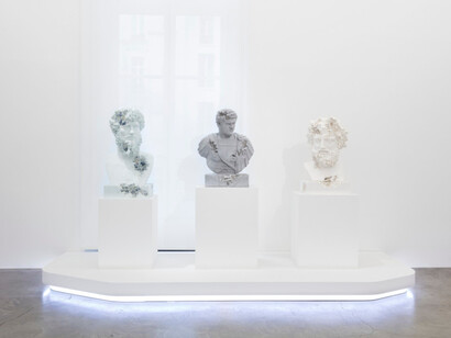 Daniel Arsham. Courtesy of Perrotin